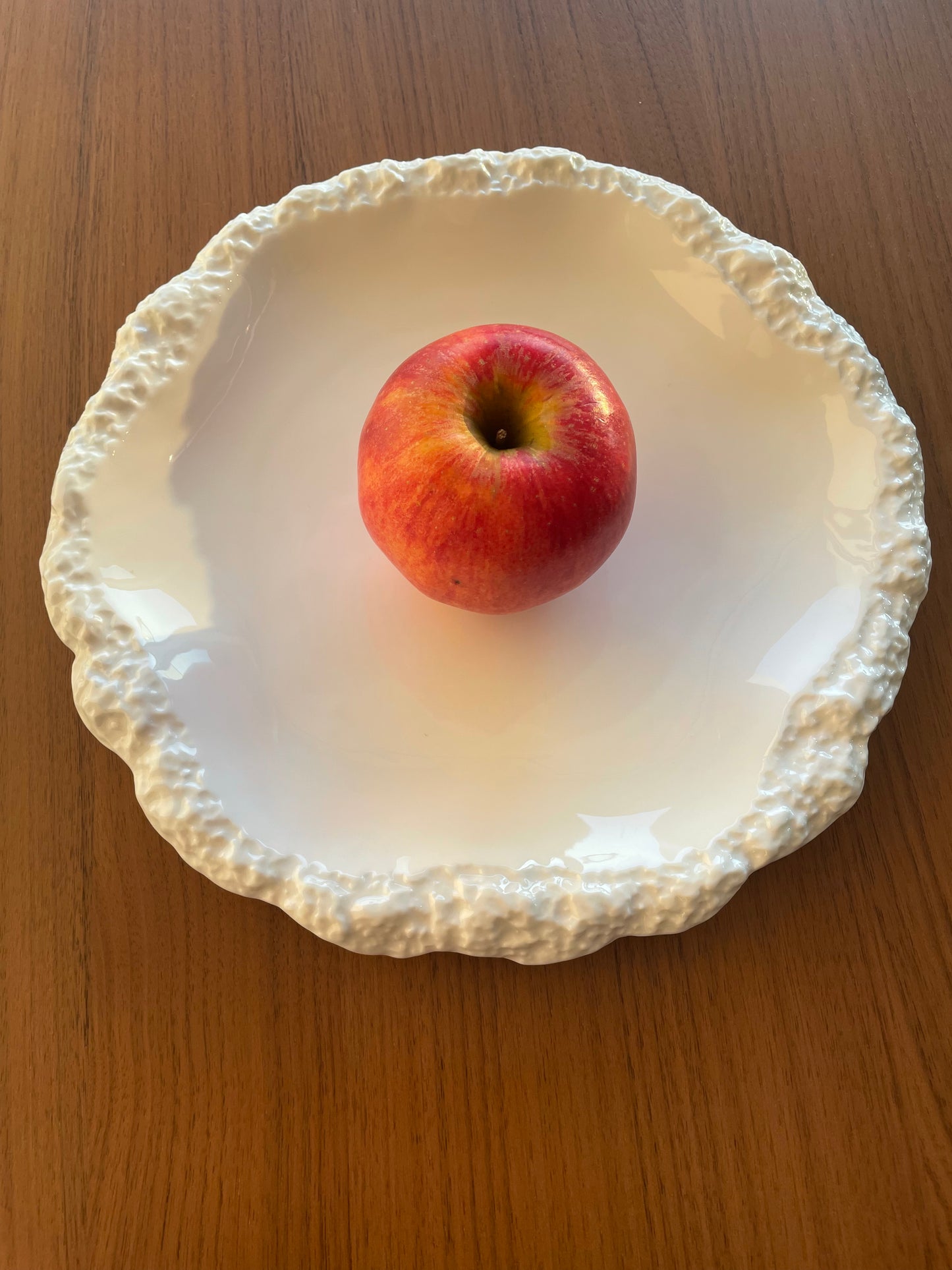 Biely keramický tanier